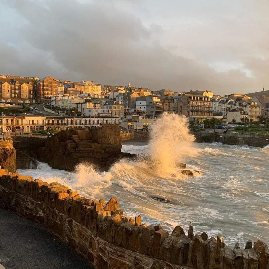 3 The View Apartments Ilfracombe - Hot Tub, Parking, Lift, Ev Exterior photo