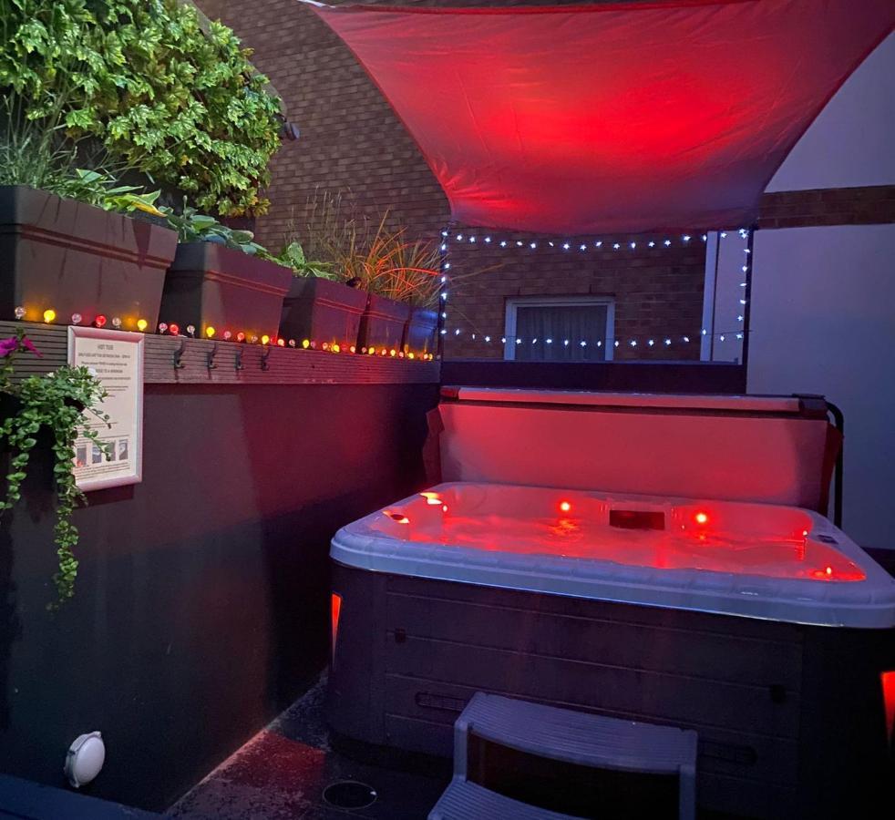 3 The View Apartments Ilfracombe - Hot Tub, Parking, Lift, Ev Exterior photo