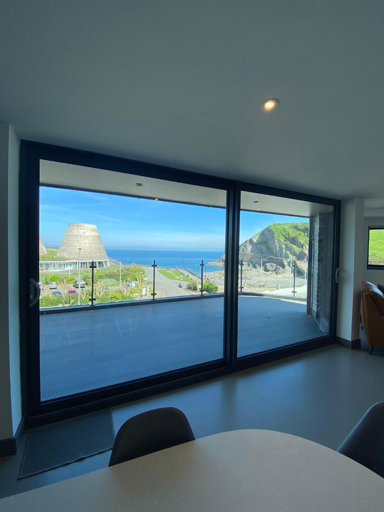 3 The View Apartments Ilfracombe - Hot Tub, Parking, Lift, Ev Exterior photo